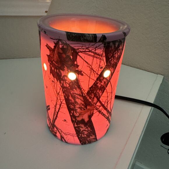 Scentsy Mossy Oak Break‎ Up Pink Wax Warmer Pink Camouflage FULL SIZE WORKS - Picture 7 of 9